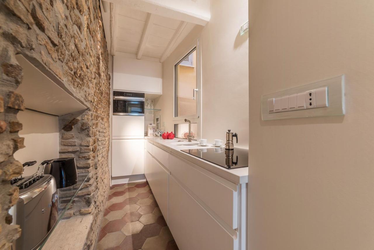 Campo De' Fiori - Charme Holidays Apartment *